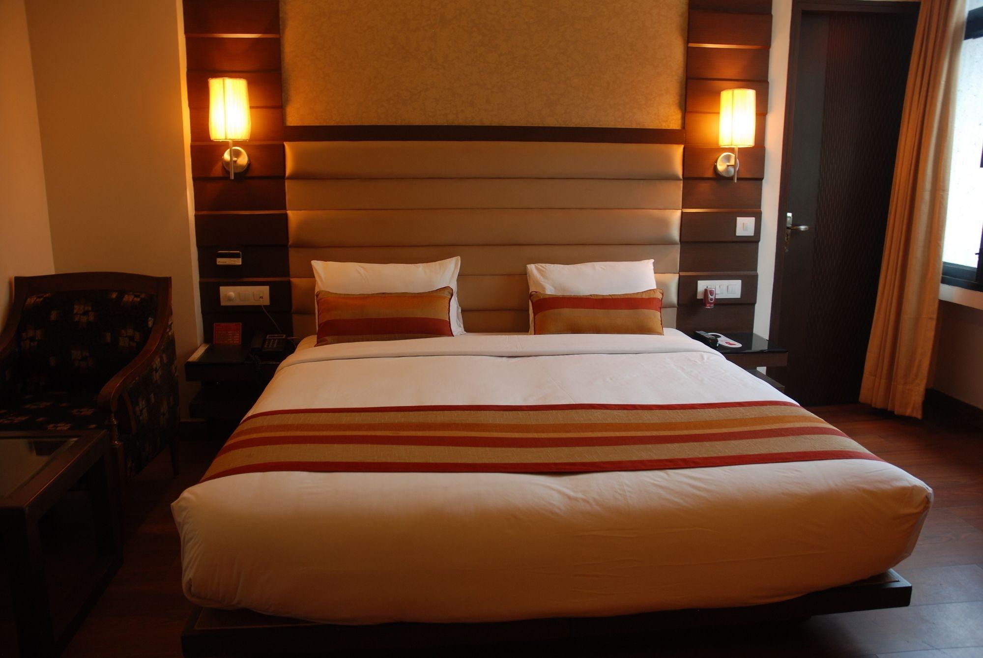Hotel O Metro Height'S Near Nangloi Railway Metro Station Delhi  Exterior photo