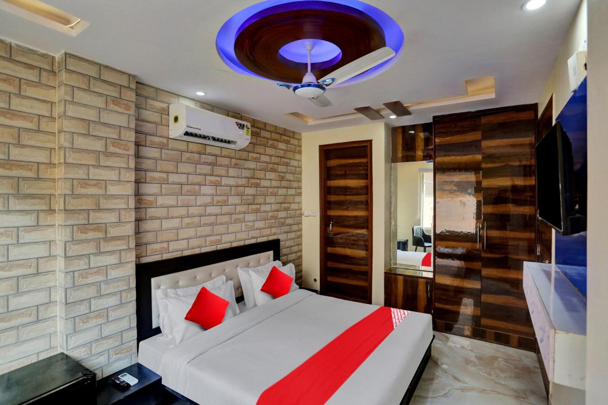 Hotel O Metro Height'S Near Nangloi Railway Metro Station Delhi  Exterior photo