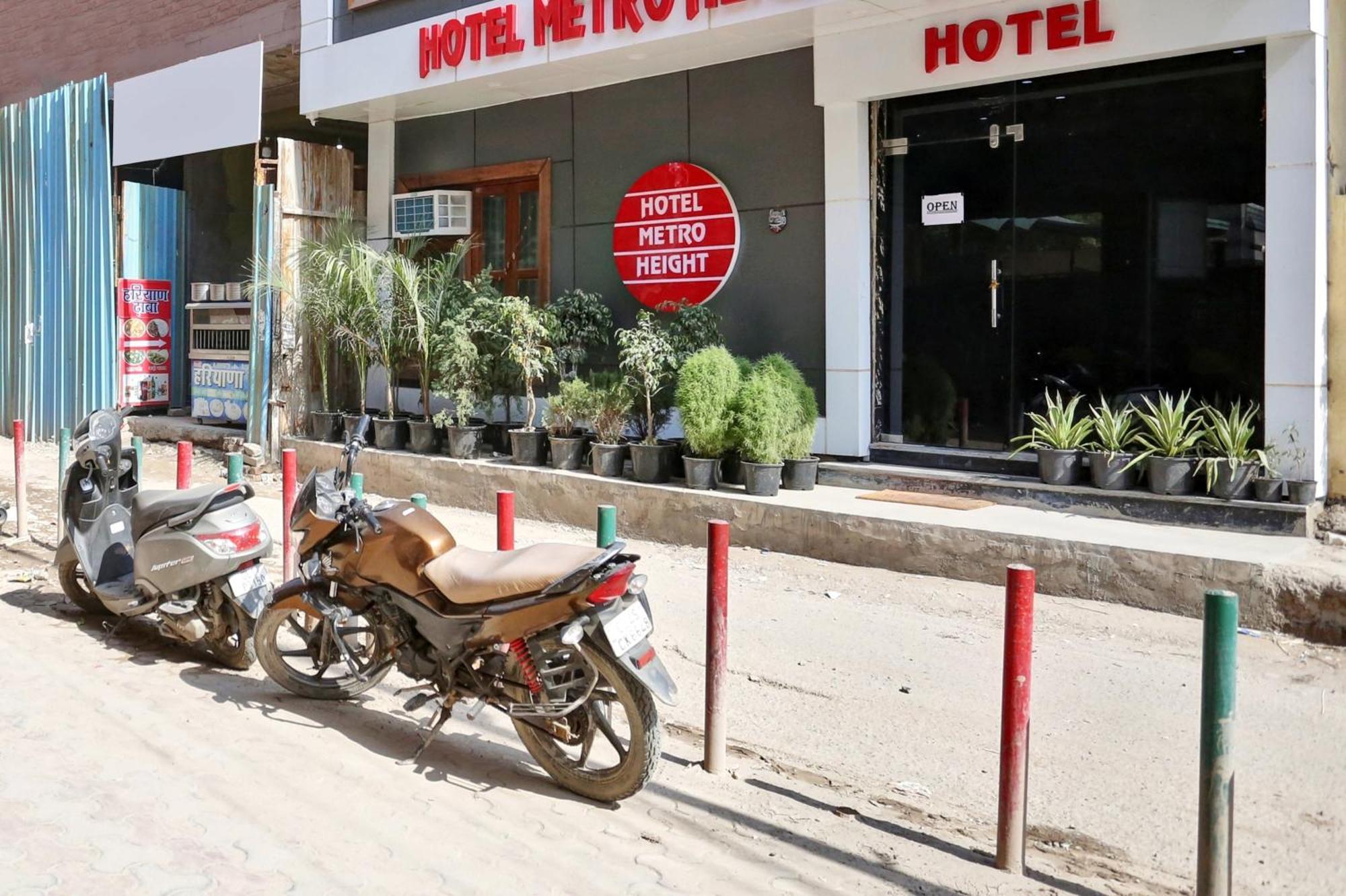 Hotel O Metro Height'S Near Nangloi Railway Metro Station Delhi  Exterior photo
