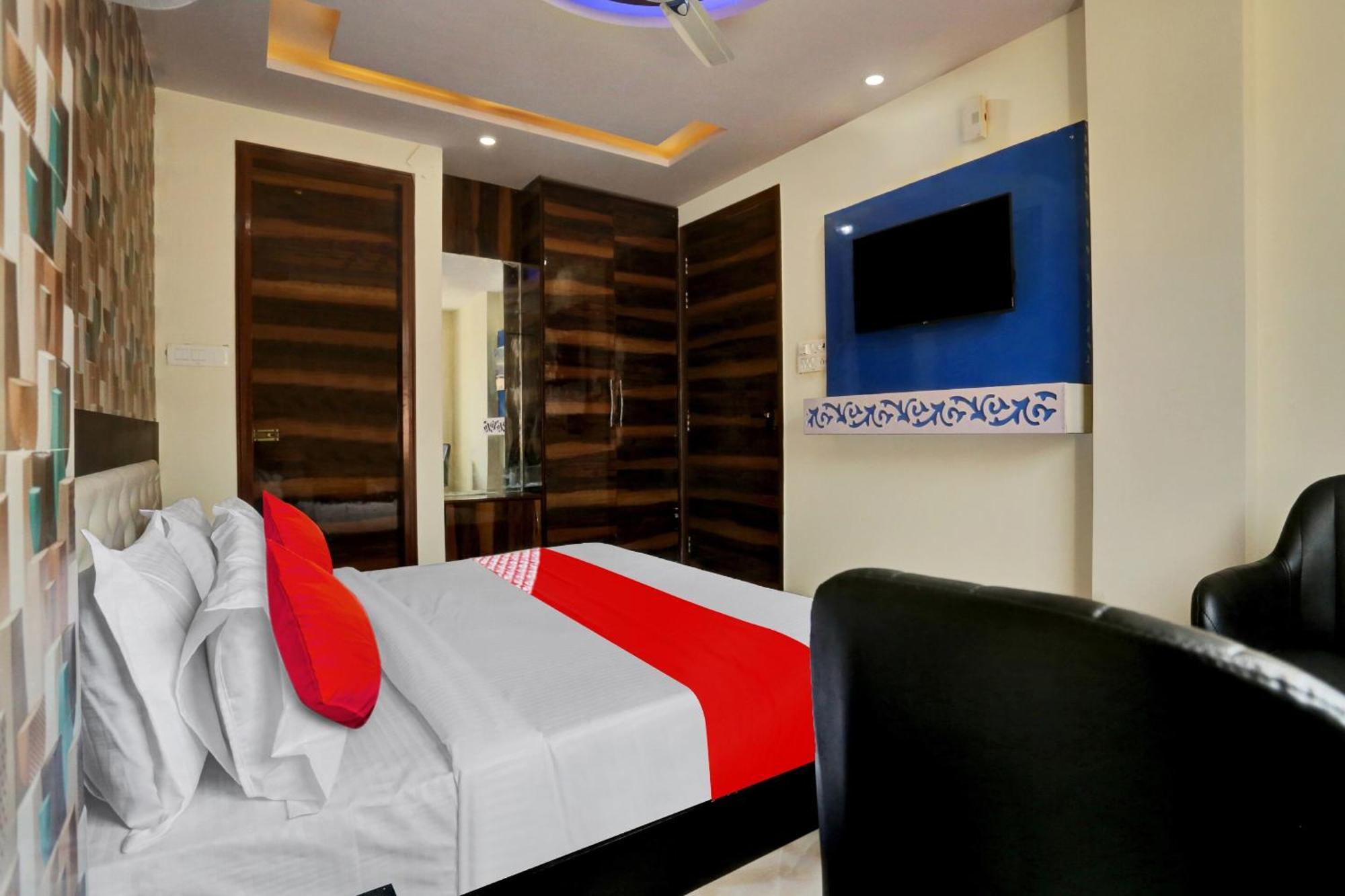 Hotel O Metro Height'S Near Nangloi Railway Metro Station Delhi  Exterior photo