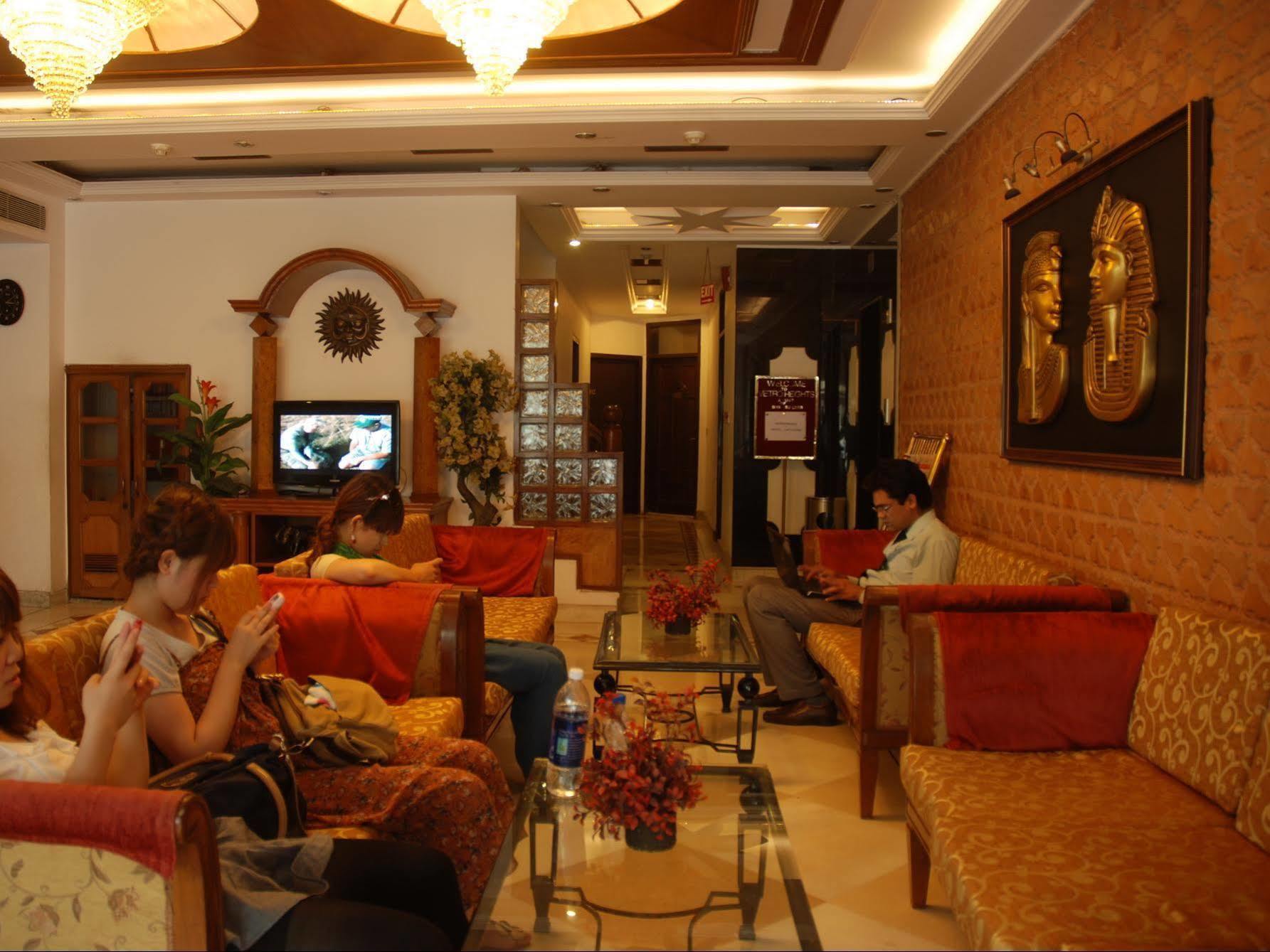 Hotel O Metro Height'S Near Nangloi Railway Metro Station Delhi  Interior photo